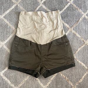 Maternity shorts
